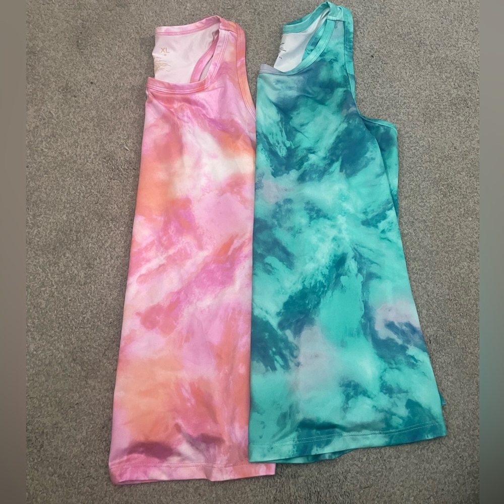 Xersion Quick Dry Tank tops set of 2 size XL